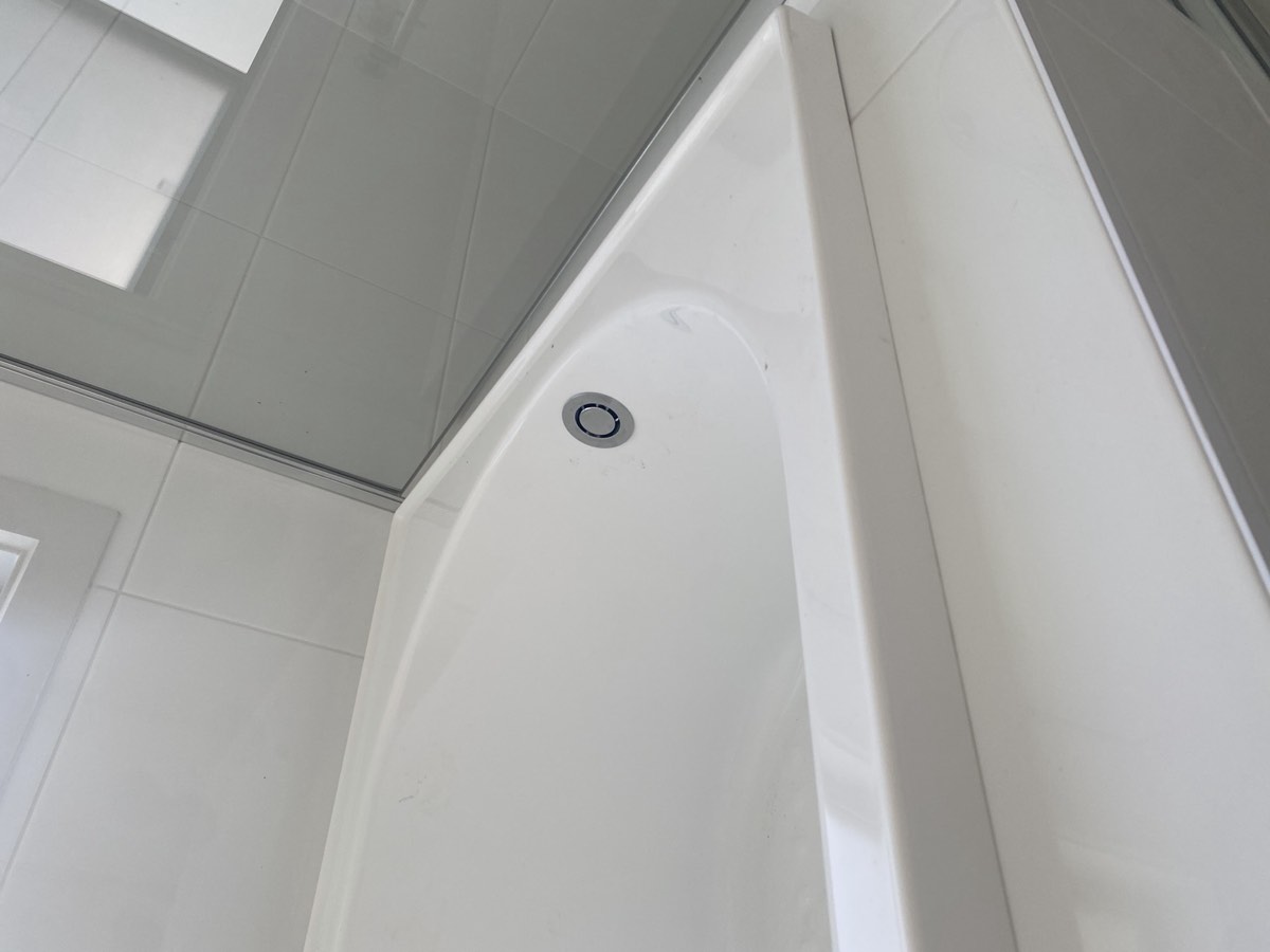 Loose element, recorded during a handover inspection in Marsden Park